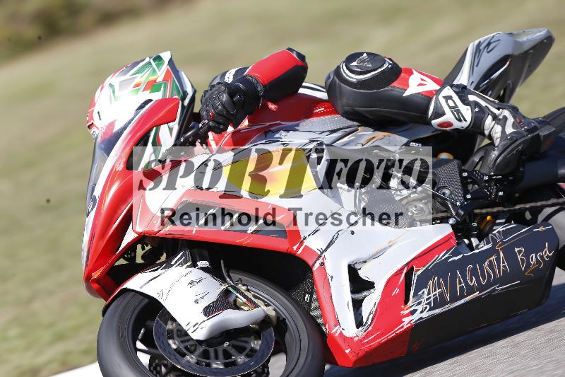 /Archiv-2025/49 26.08.2025 Cornu Master School ADR/rot-rouge/76